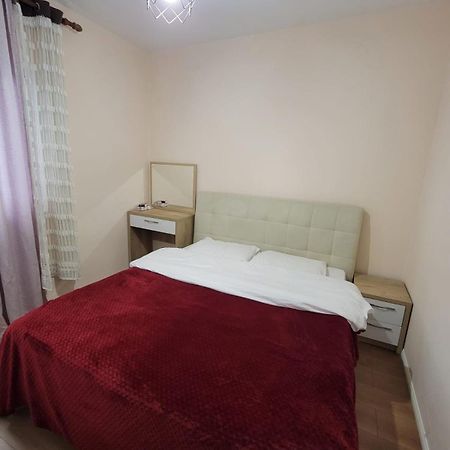 Apartamento Ajla Komuna Apartament Tirana Exterior foto